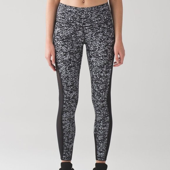 Lululemon | Deep Breath Tight Leggings | Iced Wave White Black | 6 | W5AHHS - Picture 1 of 12